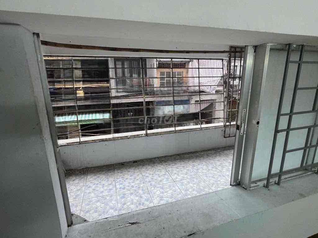 SHOPHOUSE 1 TRỆT 1 LẦU TÂN THÀNH P16 Q11