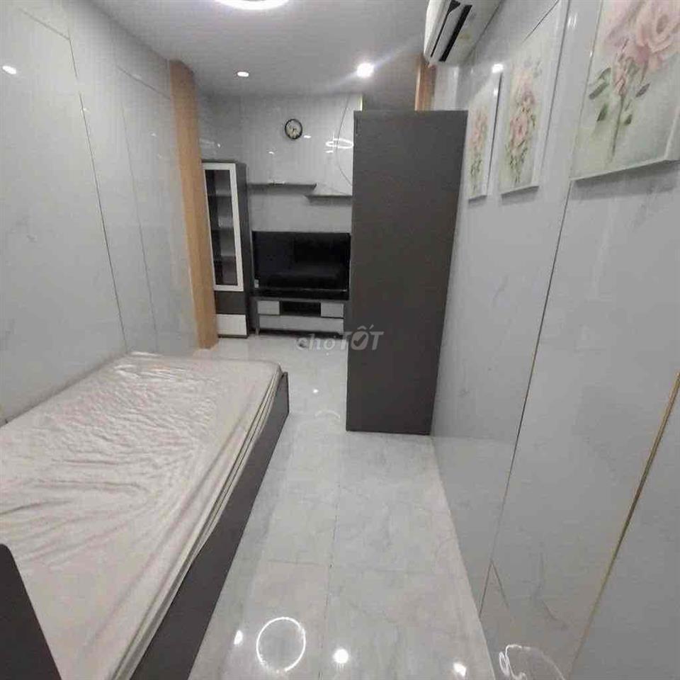 NHÀ 3 TẦNG MỚI NGUYỄN THỊ MINH KHAI FULL NỘI THẤT Q3