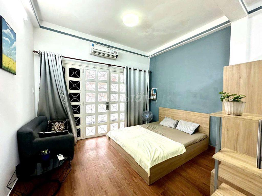 Nhà 6p 1MB ngay Hutech - Thuê 30tr - Lợi Nhuận 30tr - Sang 15 tháng