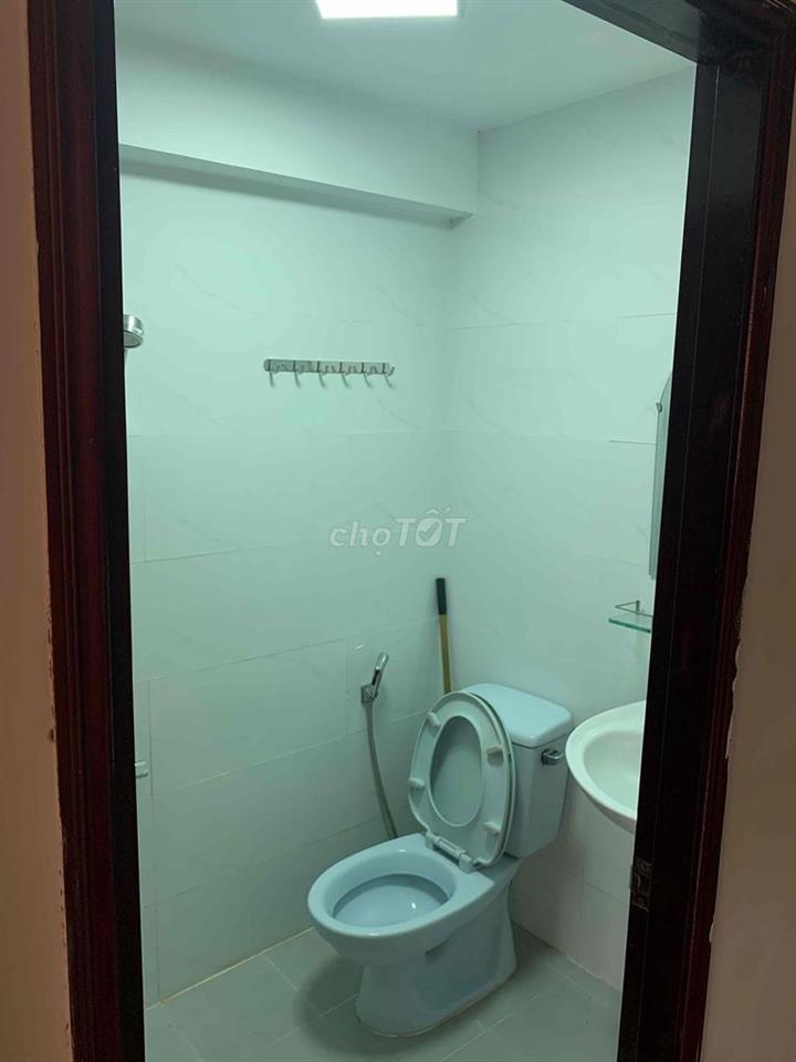 Cho thuê Nhà HXT, hướng chính Nam, đường Nơ Trang Long, p12, q. Bình T
