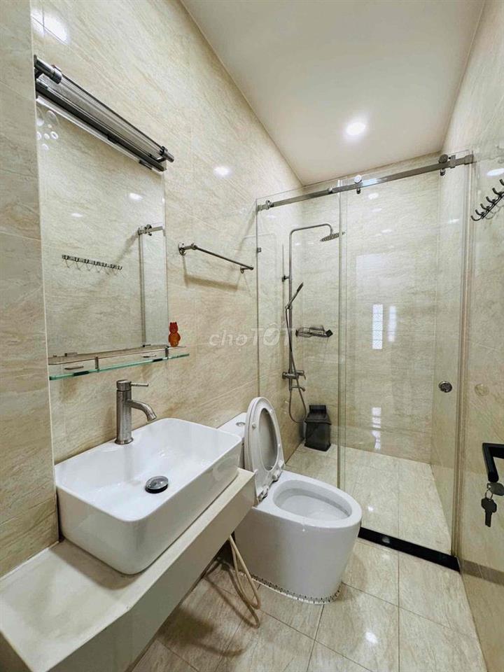 CHO THUÊ NHÀ NGUYÊN CĂN NGUYỄN THƯỢNG HIỀN, BT  – 4.3x12M  – 5PN 5WC –