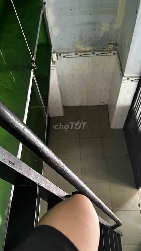 NGUYÊN CĂN 1 TRỆT 2 LẦU QUẬN 3 BÀ HUYỆN THANH QUAN