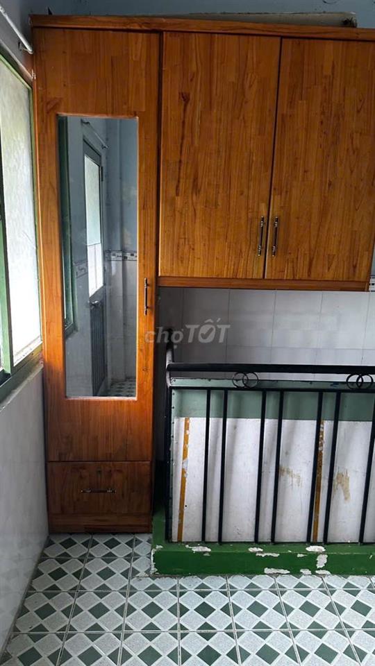 NGUYÊN CĂN 1 TRỆT 2 LẦU QUẬN 3 BÀ HUYỆN THANH QUAN