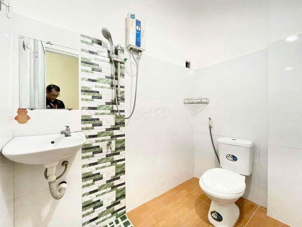 Phòng Nguyễn Kiệm  chỉ 3tr9  