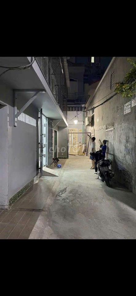 Nhà Nguyễn gia trí Bình Thạnh chỉ 9tr
