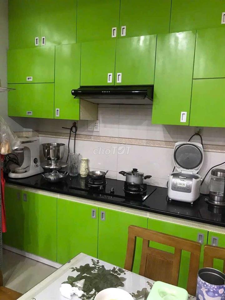 Nhà 3 tầng. 6,5 triệu/tháng. gần Học viện cán bộ, Bình Thạnh 
