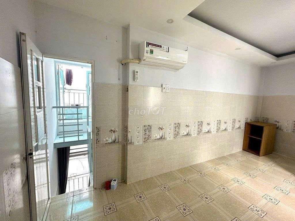 Nhà mới đẹp xinh, 2pn, dt sử dụng 75m2, 3tầng  chỉ 8tr