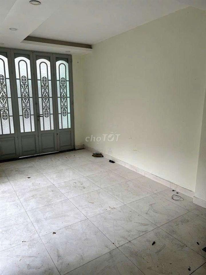 Nhà 1 trệt, 2lầu, DT 80m2, hẻm rộng, kd online OK 