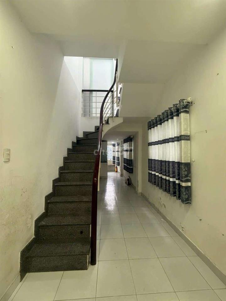Nhà SD 99m2, 2pn, 2wc, hẻm 3G. 9,5 TR. Phú Nhuận 