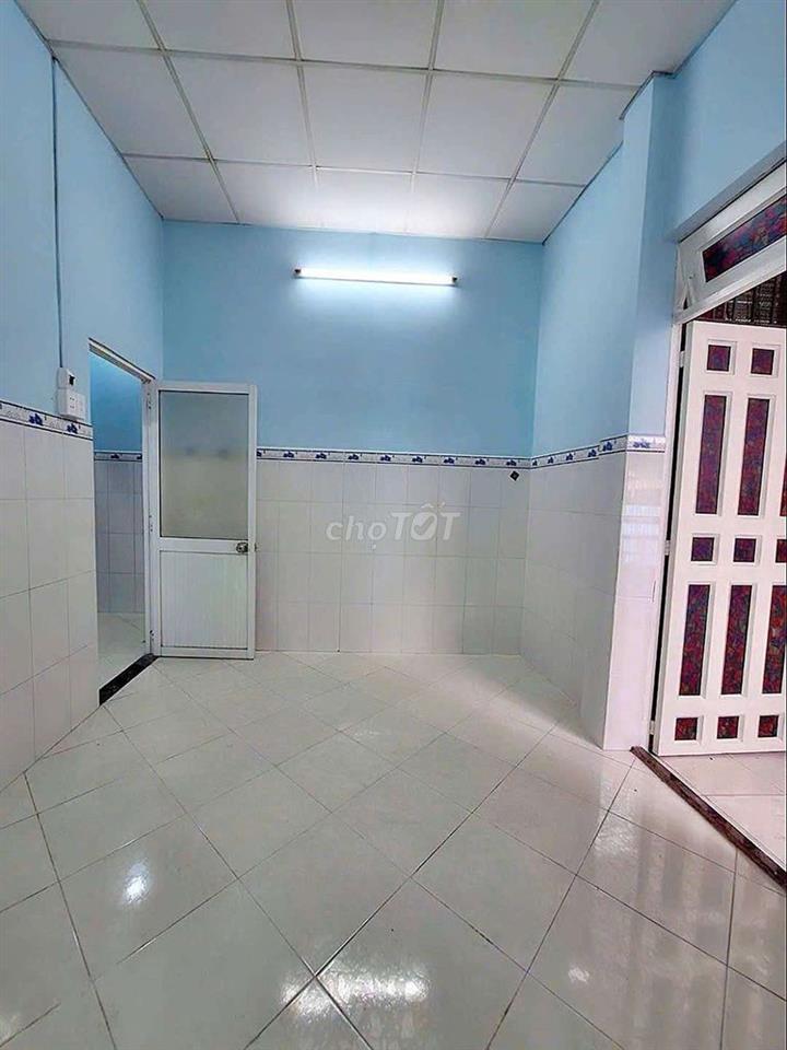 Nhà 2PN 2WC gần Mặt Tiền, Q5