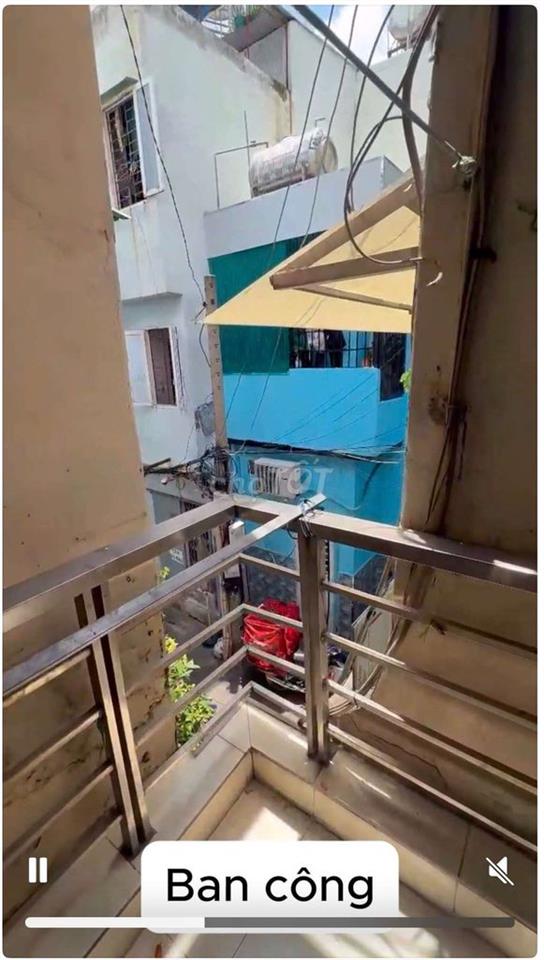 Nhà 2PN 2WC gần Mặt Tiền, Q5