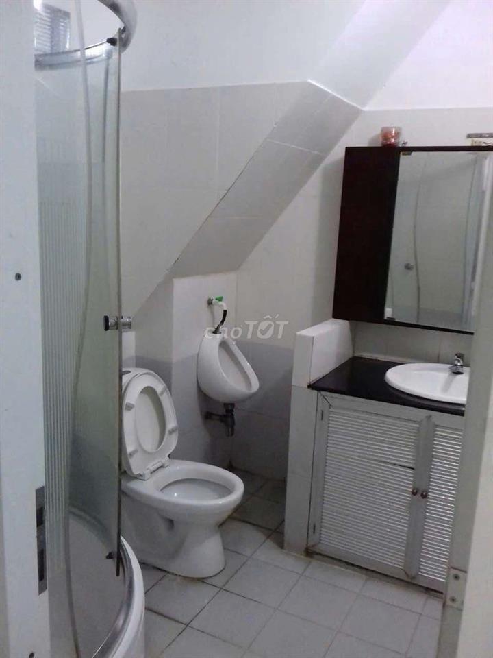 Nhà 3PN, 2WC. Sân để xe rộng. Gò Vấp 