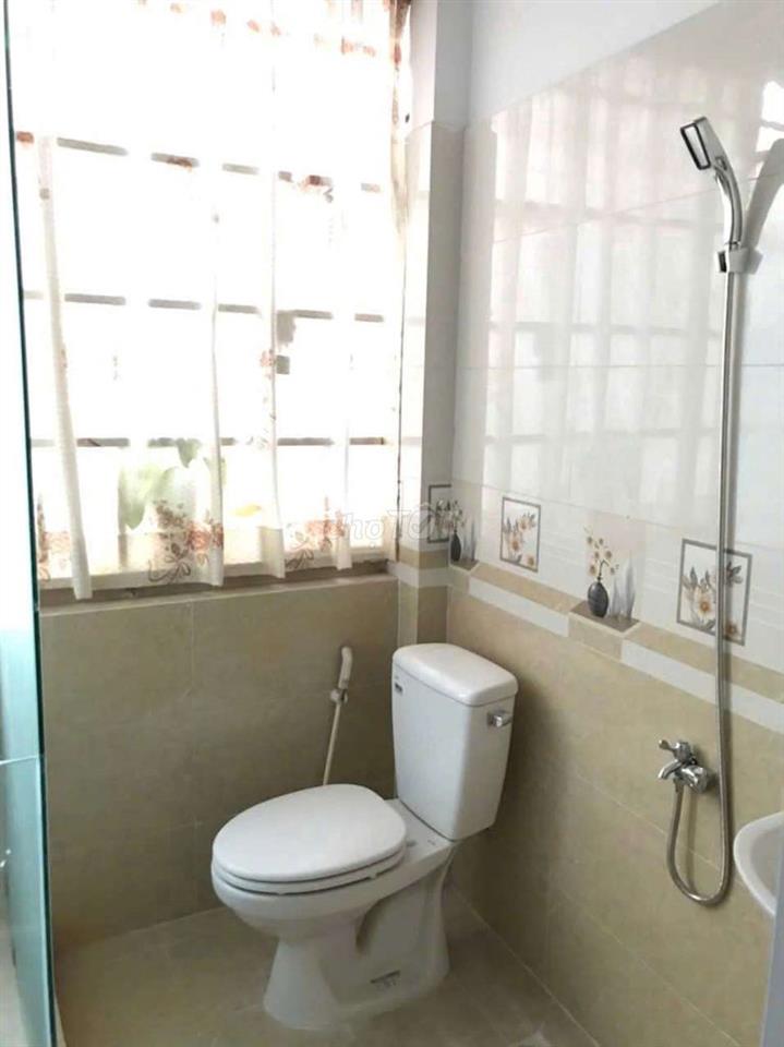 Nhà 3PN, 2WC. Sân để xe rộng. Gò Vấp 