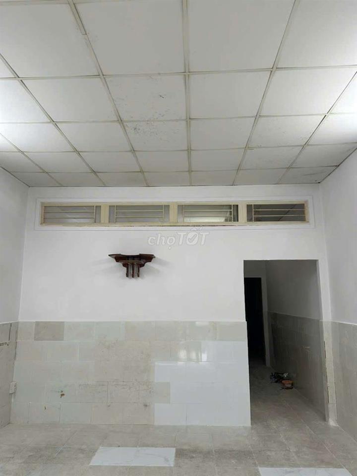 Nhà 61 M2, chỉ 8 TR ngay Q3