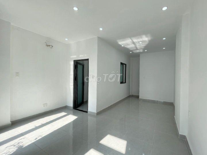 3 lầu 3 phòng ngủ hẻm xe hơi Phan Huy Ích 170m2