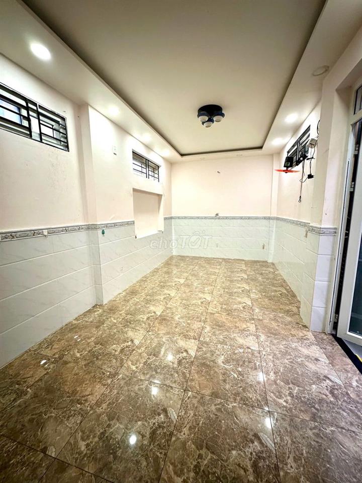 NHÀ NGUYÊN CĂN 2PN-4WC NGAY CẦU CALMETTE -Q1 (ngay nguyễn công trứ)