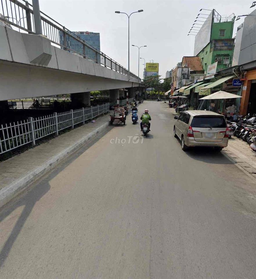 NHÀ MẶT TIỀN  KINH DOANH  CALMEET-Q1