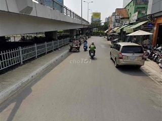 NHÀ KINH DOANH MẶT TIỀN CALMEET-Q1