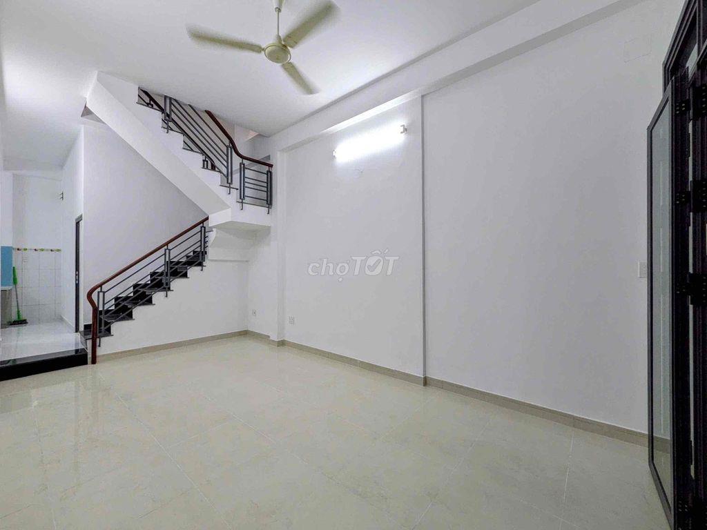 cho thuê nhà mới Hxh trống p11