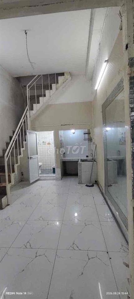 NHÀ 2 TẦNG 39M² 2PN2WC MẶT TIỀN TRẦN VĂN ĐANG Q3-11TR CHỐT KD TỰ DO