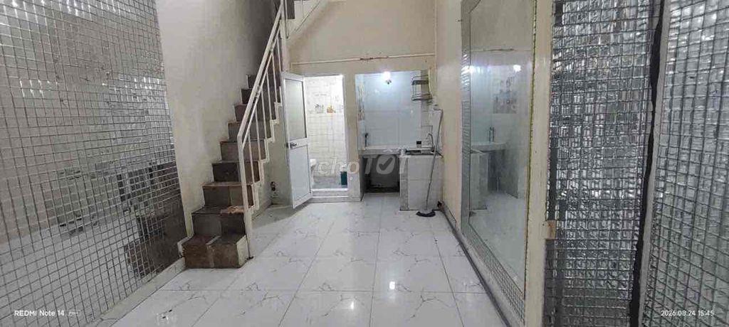 NHÀ 2 TẦNG 39M² 2PN2WC MẶT TIỀN TRẦN VĂN ĐANG Q3-11TR CHỐT KD TỰ DO