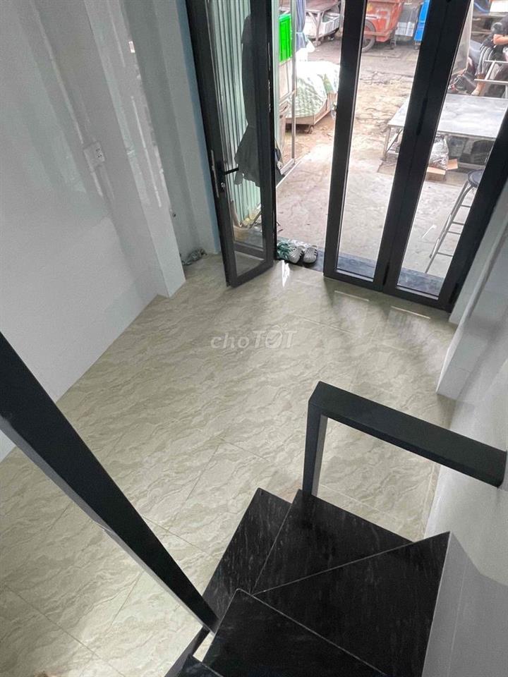 MẶT TIỀN CHỢ TÂN ĐỊNH – 4M NGANG, NHÀ MỚI 100% – CHỈ 9,5tr/THÁNG