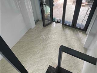 MẶT TIỀN CHỢ TÂN ĐỊNH – 4M NGANG, NHÀ MỚI 100% – CHỈ 9tr/THÁNG