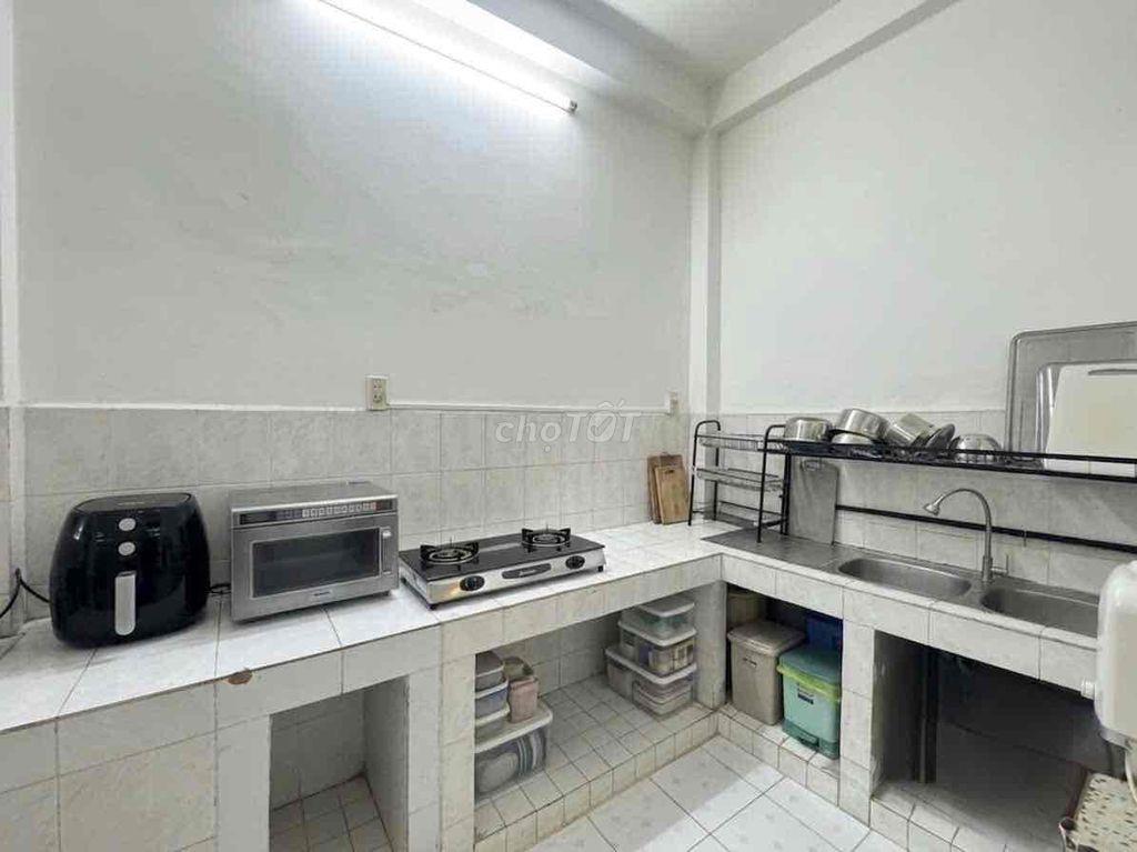 . 🔥 HXH HUỲNH VĂN BÁNH – 3PN 3WC – NHÀ ĐẸP – CHỈ 16,5TR/THÁNG