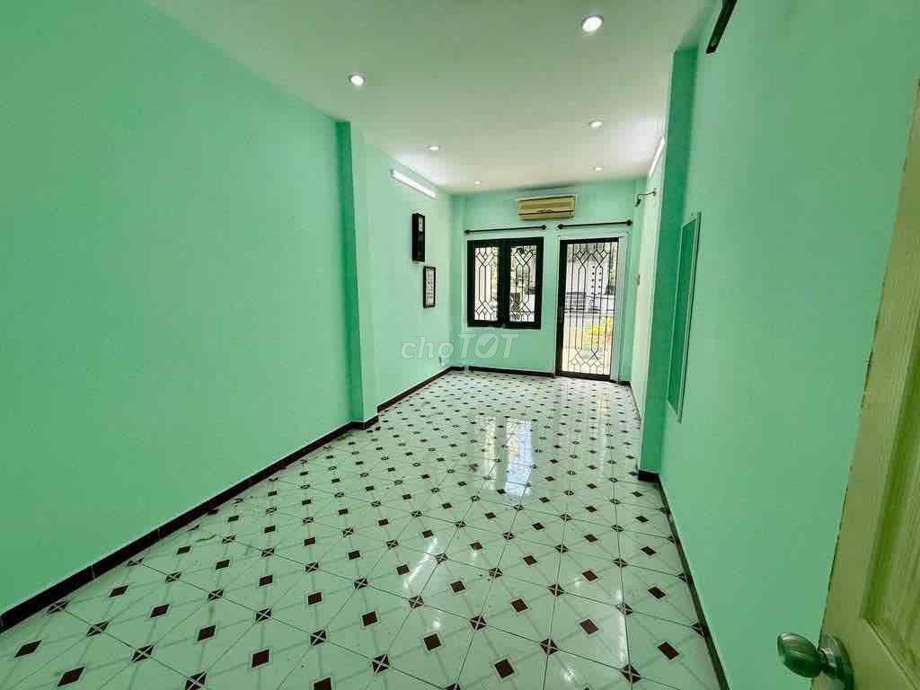Cho Thuê Nhà HXH Lê Văn Sỹ Tân Bình 4x20m, 3 Tầng, 4PN – 25Tr/Tháng