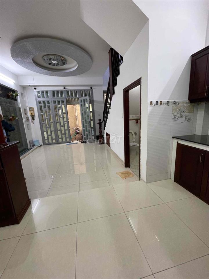 CHO THUÊ NHÀ TRẦN QUỐC THẢO Q3 – GẦN CẦU LÊ VĂN SỸ – 42M², 4PN, 4WC –