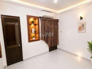 cho thuê nhà hxh Nguyễn Đình Chiểu p4 Q3 -4x11m 4pn