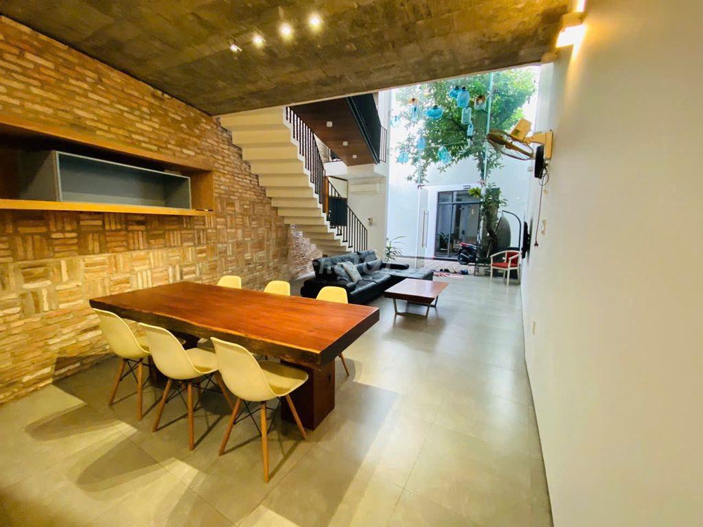 Cho thuê nguyên căn 29/7 Hoàng Diệu, Phường 10, quận Phú Nhuận.