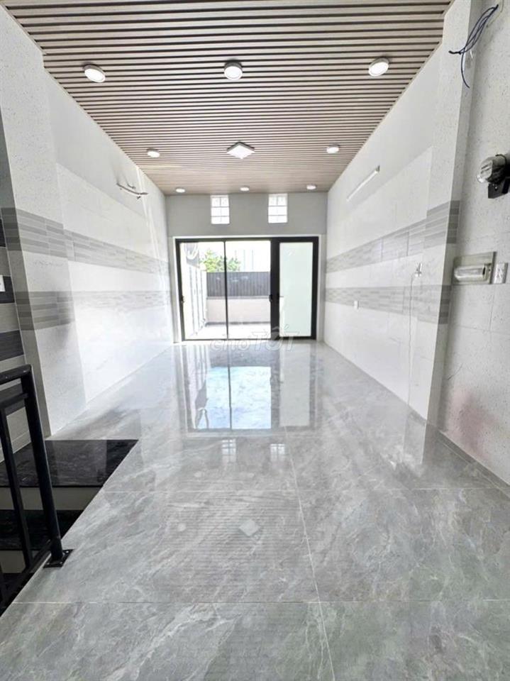 CHO THUÊ NHÀ MT NƠ TRANG LONG QBT, DT 4x20M, TRỆT 2 LẦU, GIÁ 39 TRIỆU