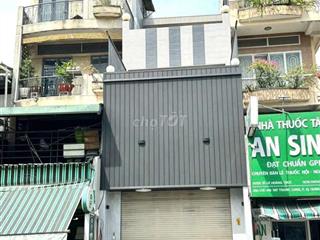 CHO THUÊ NHÀ MT NƠ TRANG LONG QBT, DT 4x20M, TRỆT 2 LẦU, GIÁ 39 TRIỆU