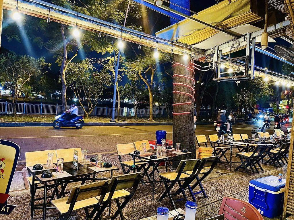 CHO THUÊ NHÀ MT 420 TRƯỜNG SA, QPN, DT 15x6M, TRỆT 3 LẦU ST, GIÁ 50TR