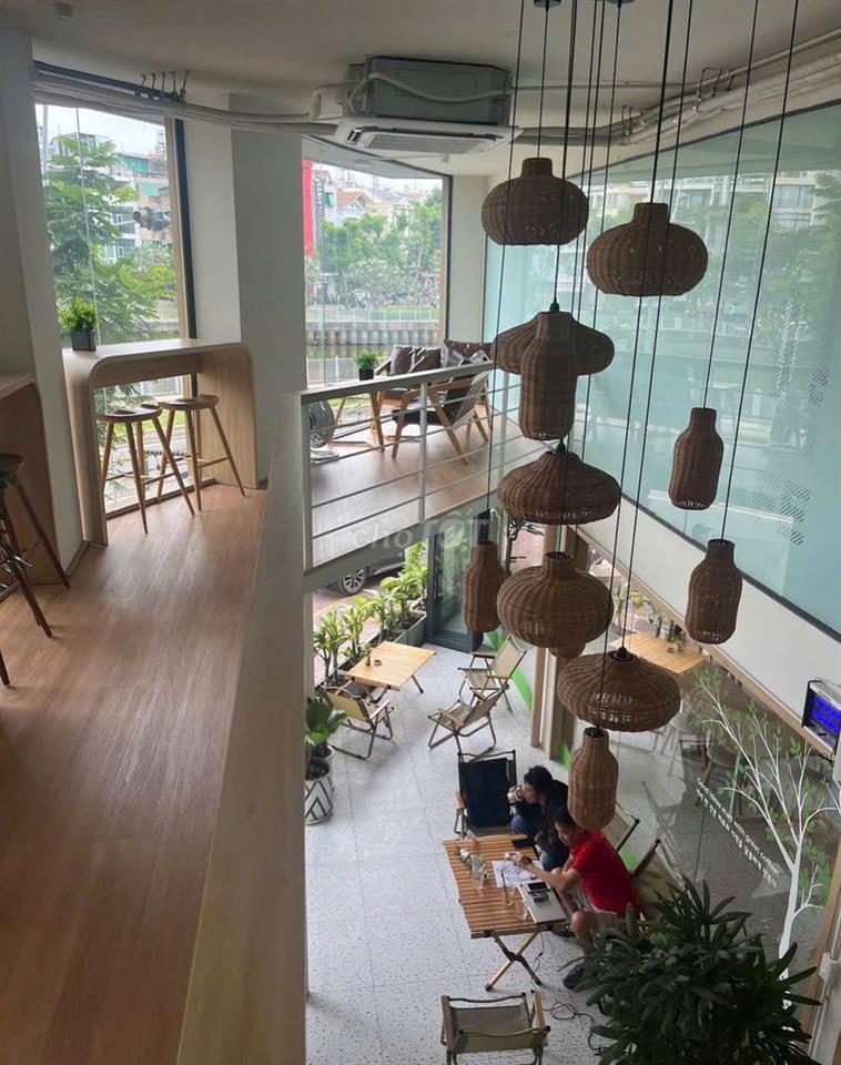 CHO THUÊ NHÀ MẶT TIỀN HOÀNG SA, QUẬN 1, DT 14x14M, TRỆT LỬNG, GIÁ 65TR