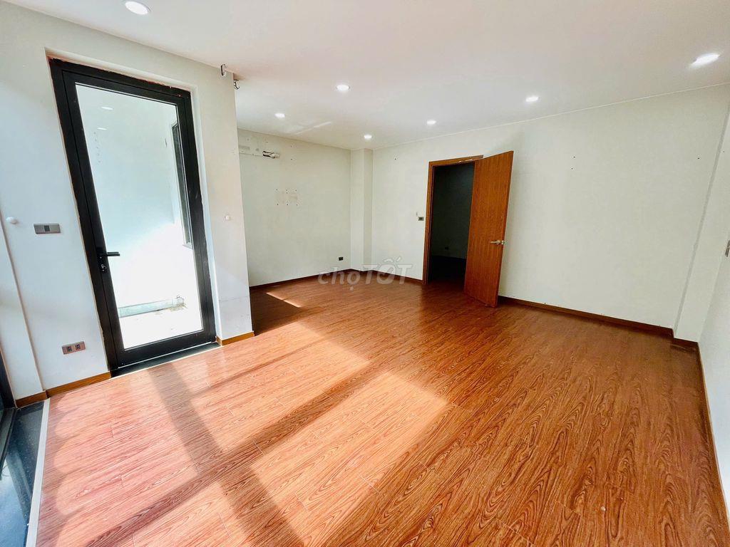 CHO THUÊ NHÀ MT ĐƯỜNG SỐ 6, HÀ ĐÔ  Q10, DT 5.5x16M, TRỆT 3 LẦU, 65TR