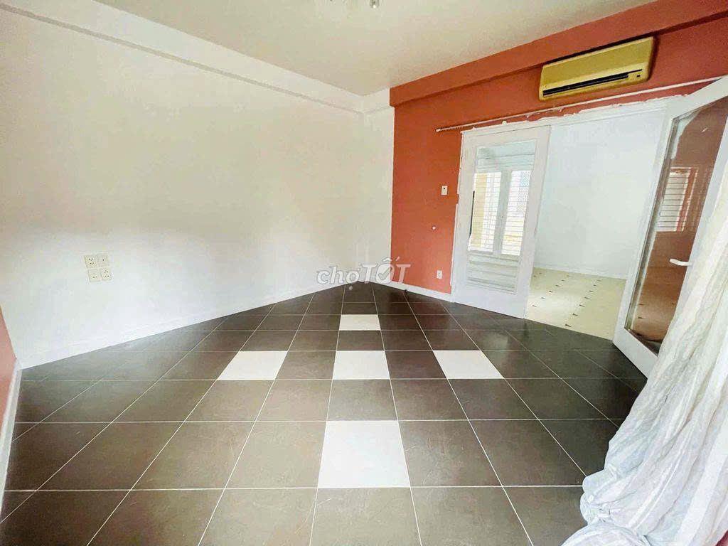 CHO THUÊ BIỆT THỰ CAO THẮNG, QUẬN 3, DT 15x18M, TRỆT 2 LẦU, GIÁ 85TR