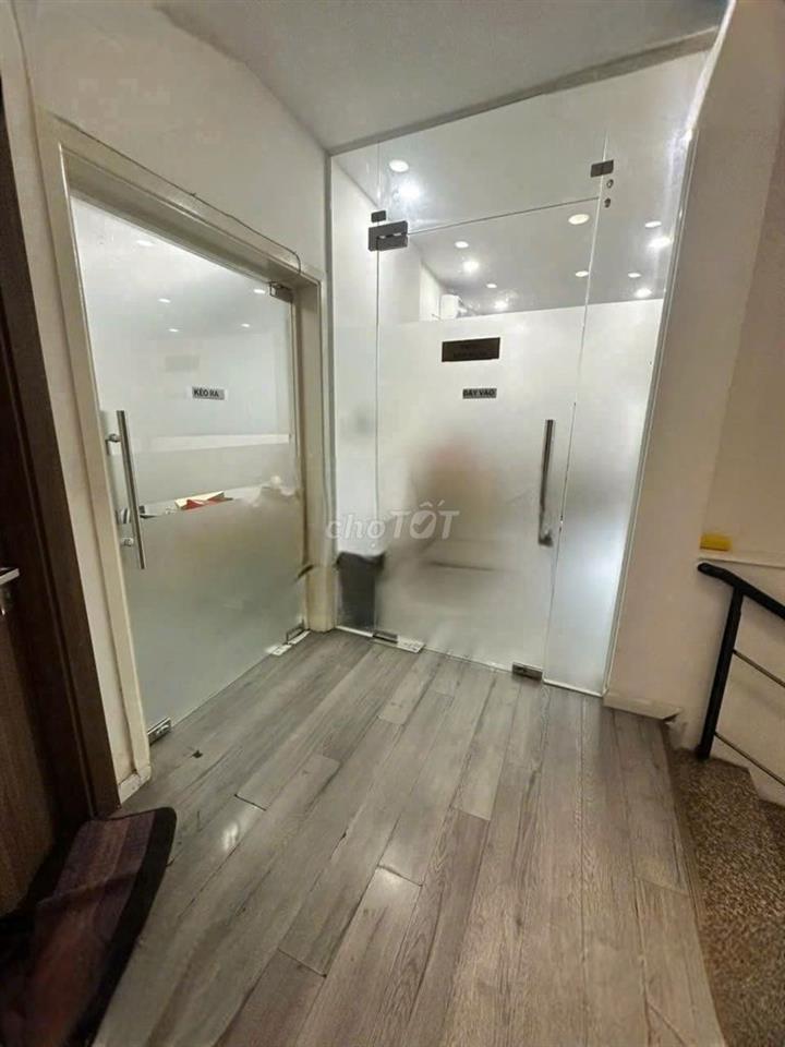 CHO THUÊ NHÀ MT NGUYỄN VĂN TRỖI, QPN – 518M², 100TR