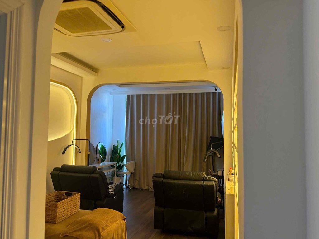 [SANG NHƯỢNG SPA] - Nhà Mặt Tiền - 3 Tầng (7 Phòng, 6wc) - Giá Tốt😊