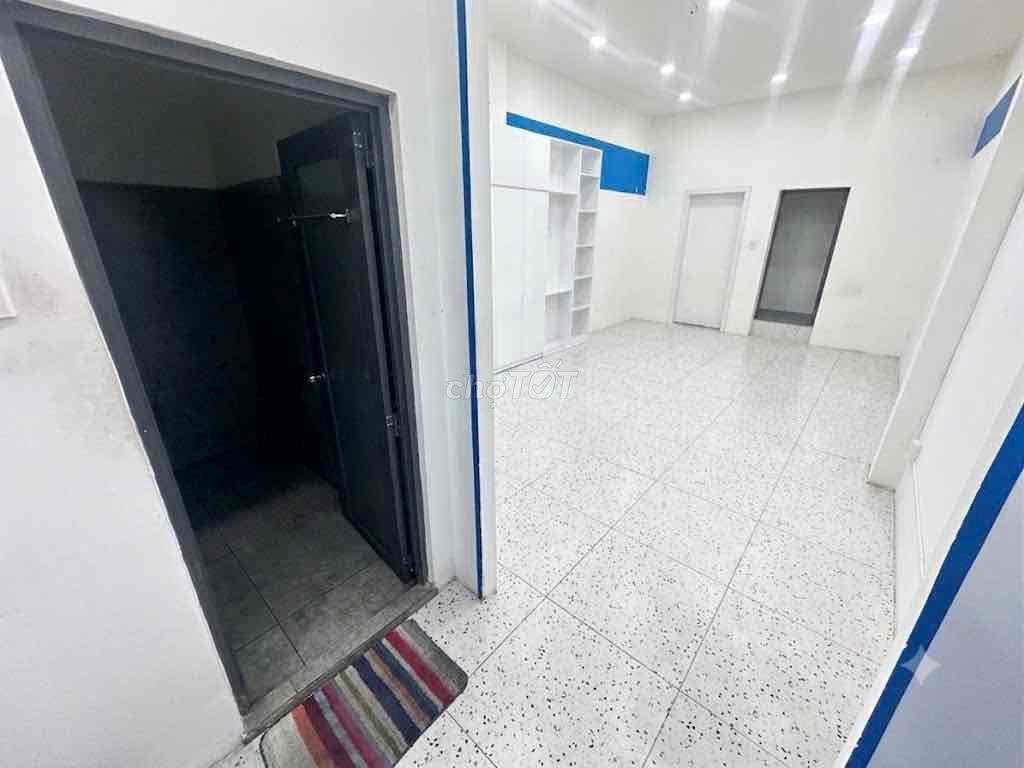 🔥Mặt Tiền Nguyễn Gia Trí (D2) - Khu Sinh Viên - Gần 5 Trường Đại Học