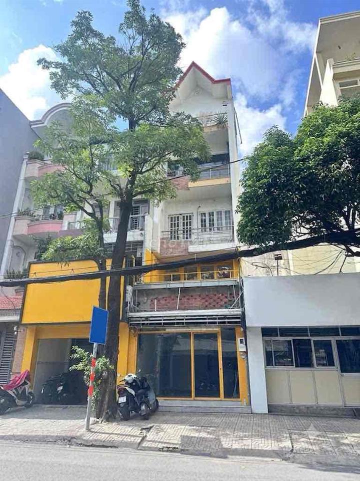 🔥Nhà Mặt Tiền D5 - Sát Đại Học Ngoại Thương, GTVT (200m) - Giá Tốt 😊