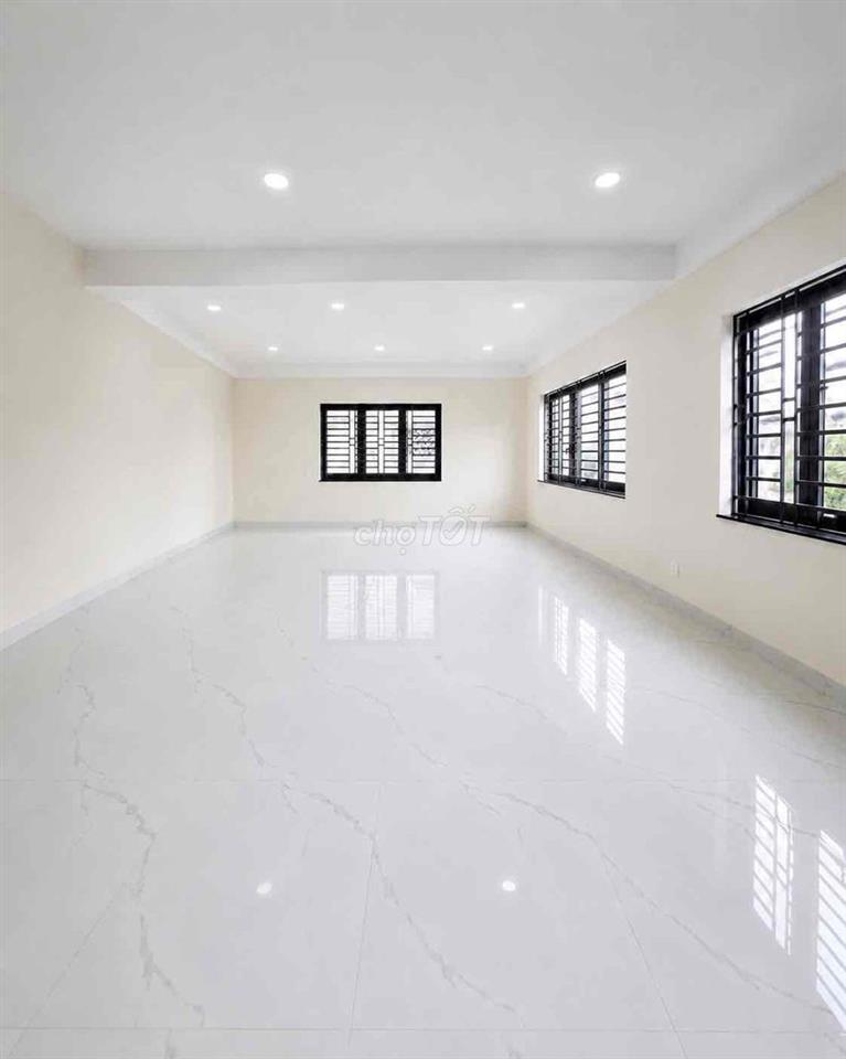 🔥Góc 2MT [6x20] Ngay Đại Học Văn Lang - 500m2 Sàn - Oto đỗ cửa - 3 Lầu