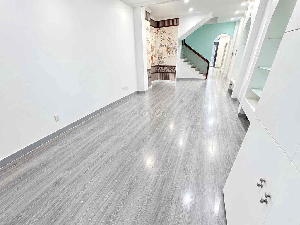 🔥Nguyễn Gia Trí (D2) - Gần 5 Trường Đại Học - Khu VIP Kinh Doanh