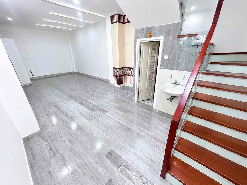 🔥Nguyễn Gia Trí (D2) - Gần 5 Trường Đại Học - Khu VIP Kinh Doanh