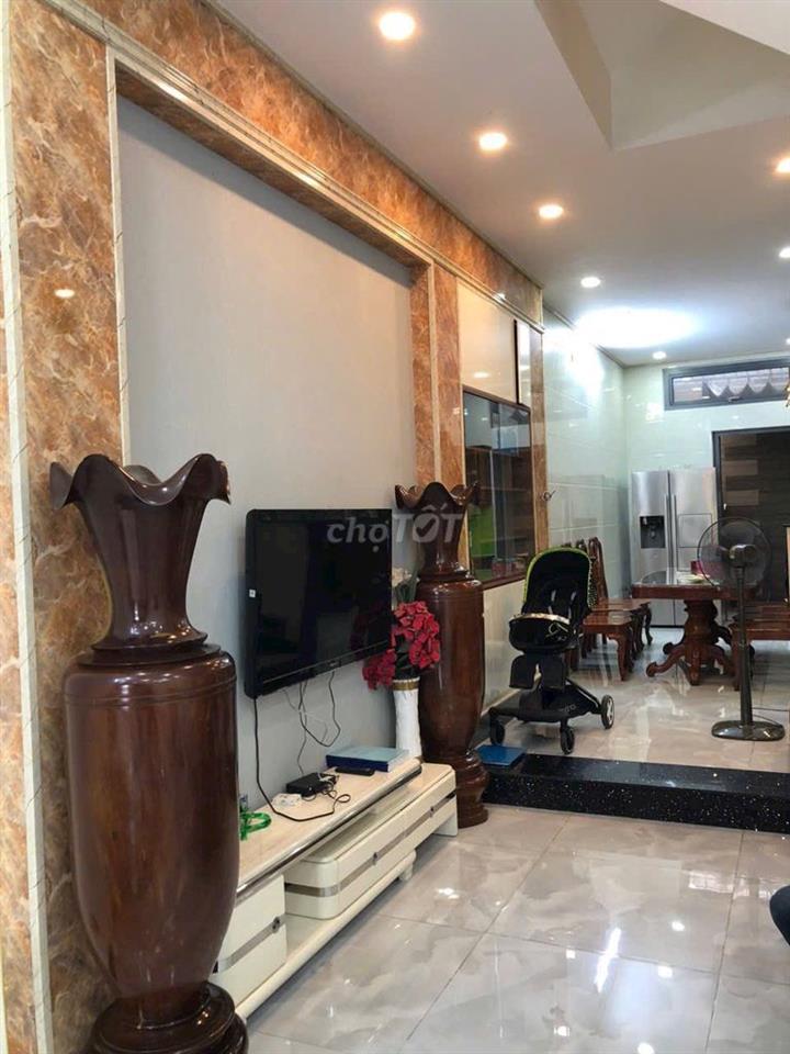 CHO THUÊ NHÀ 3 Tầng gần CÔNG VIÊN, 5x20m, đường rộng 12m Bình Lợi