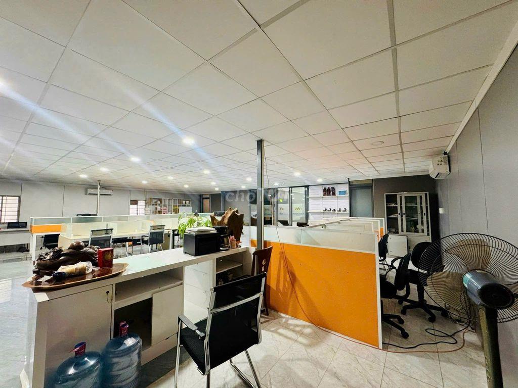 Cho thuê VĂN PHÒNG/KHO XƯỞNG 400 m2 Sạch đẹp - Ngay Đặng Thùy Trâm