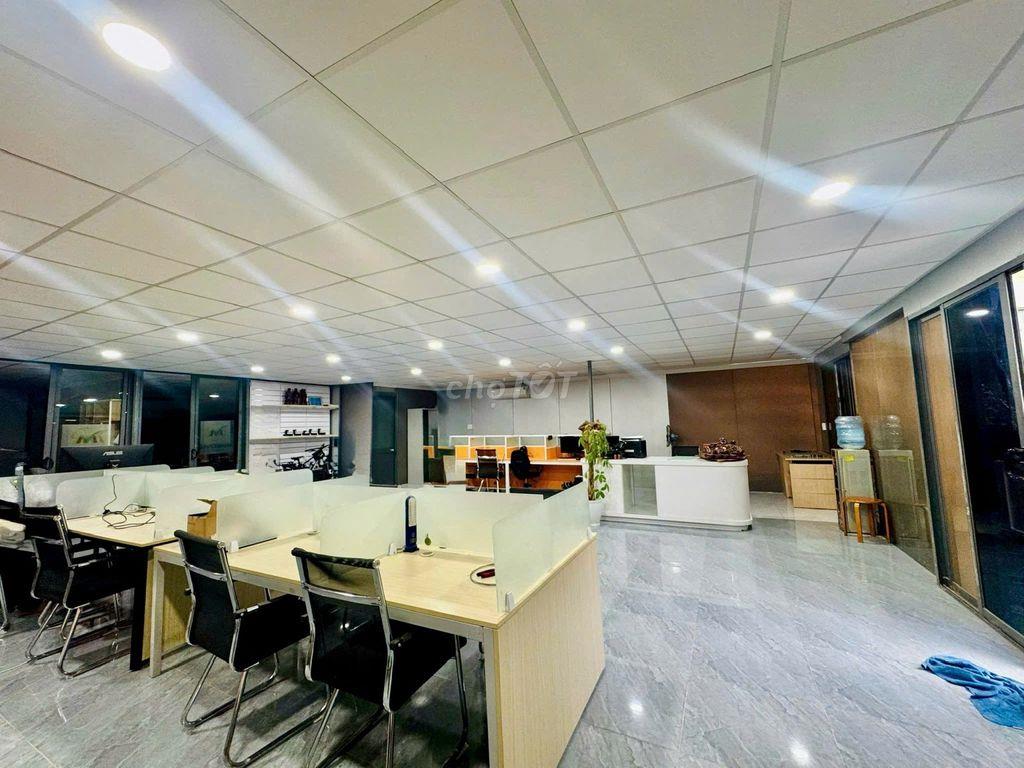Cho thuê VĂN PHÒNG/KHO XƯỞNG 400 m2 Sạch đẹp - Ngay Đặng Thùy Trâm