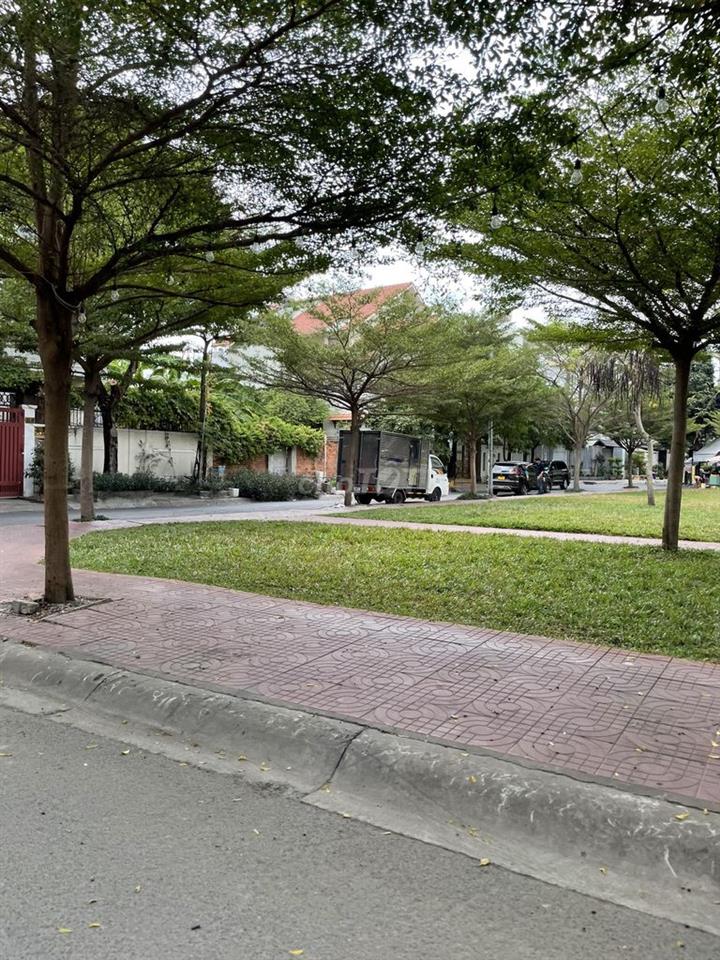 BÁN LÔ ĐẤT CỰC ĐẸP - VIEW CÔNG VIÊN Bình Lợi, DT: 5m x 20m vuông vức.