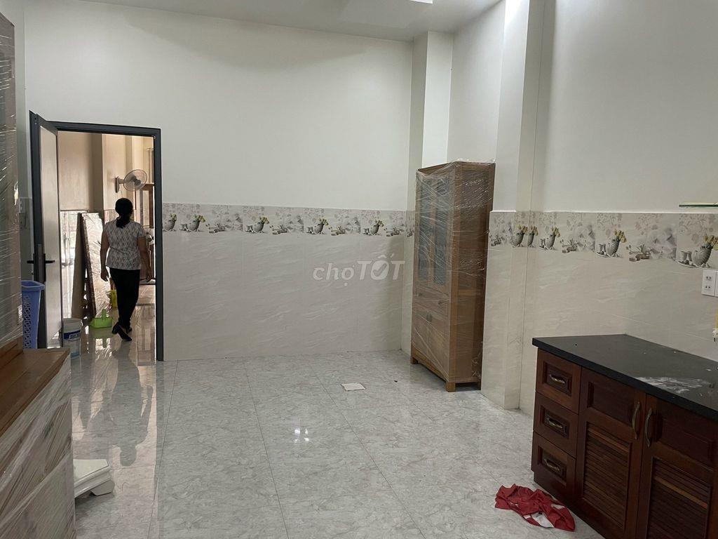 Bán nhà Đặng Thùy Trâm, 4*20m, Trệt, 2 Lầu, ST, gần ĐH Văn Lang CS3